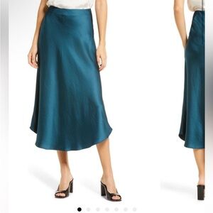 Nordstrom satin skirt